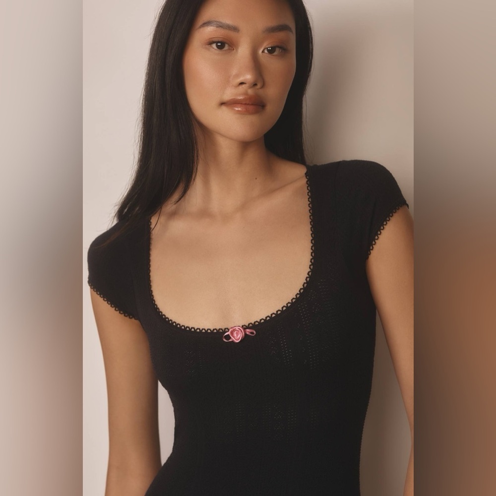Anthropologie Seamless Pointelle Open Back Bodysuit Black Lace Trim Size Small